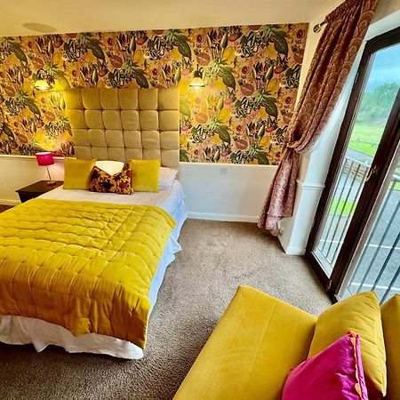 The Old Stone Trough Country Hotel Kelbrook エクステリア 写真