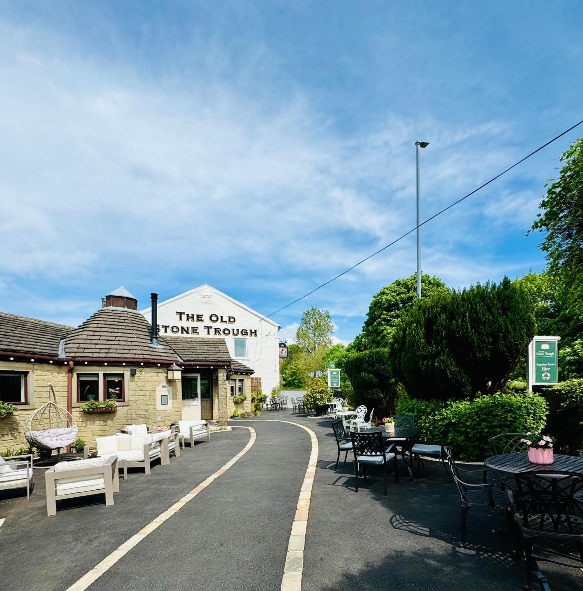 The Old Stone Trough Country Hotel Kelbrook エクステリア 写真